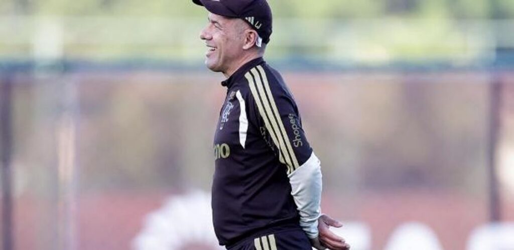 Mauro Cezar Menilai Flamengo Wajib Tundukkan Internacional di Brasileirao