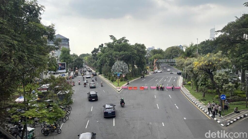 Polrestabes Surabaya Alihkan Arus Lalu Lintas Saat Aksi Pesilat