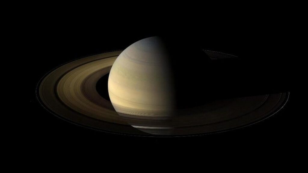 Saturnus Kokohkan Posisi Jadi Planet Berbulan Terbanyak