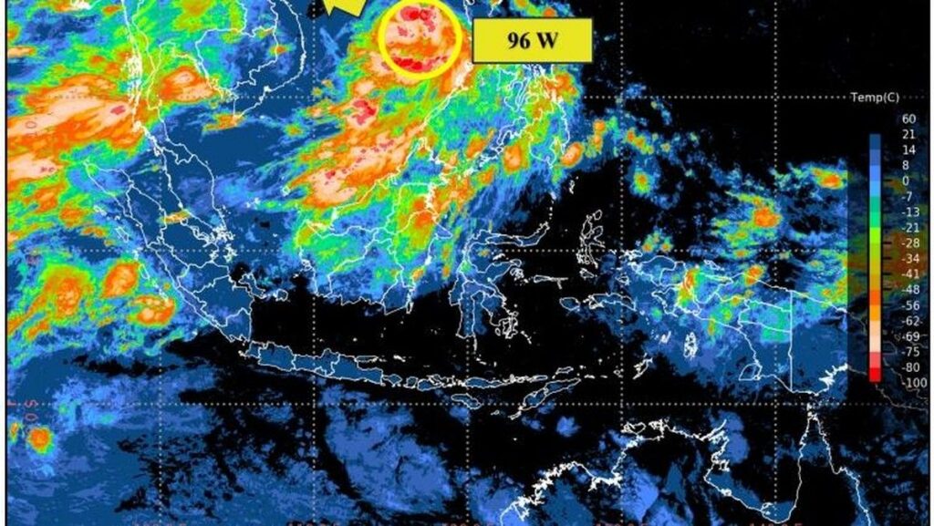 BMKG Deteksi Bibit Siklon Tropis 96W Berpotensi Ganggu Cuaca Kepri