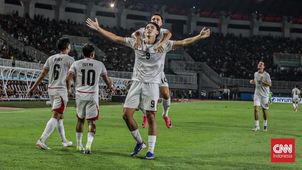 Mitchell Baker Cetak Hattrick Saat Indonesia Bungkam Kamboja 4 1