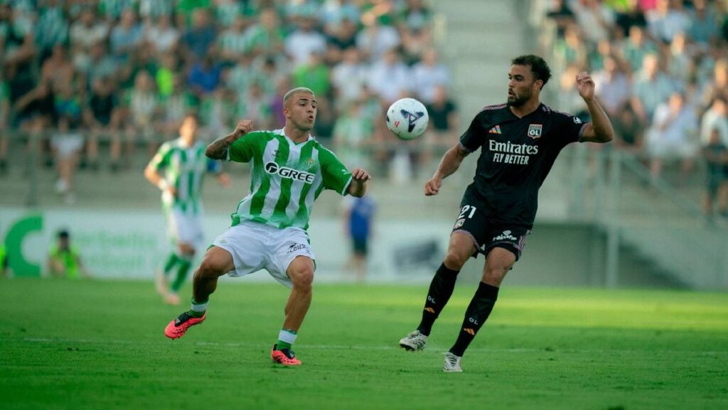 Real Betis Bantai Olympique de Lyon Empat Gol Tanpa Balas