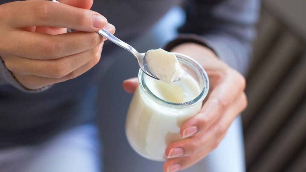 Cara Membuat Yogurt Sendiri di Rumah yang Mudah, Enak, dan Hemat