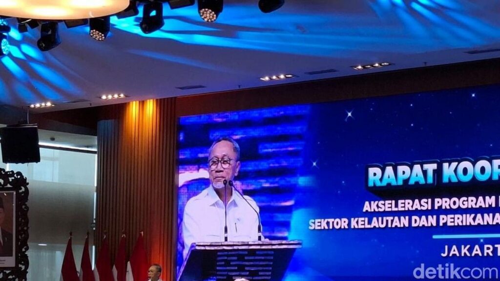 Zulkifli Hasan Fungsikan Koperasi Desa Merah Putih Jadi Offtaker Pangan