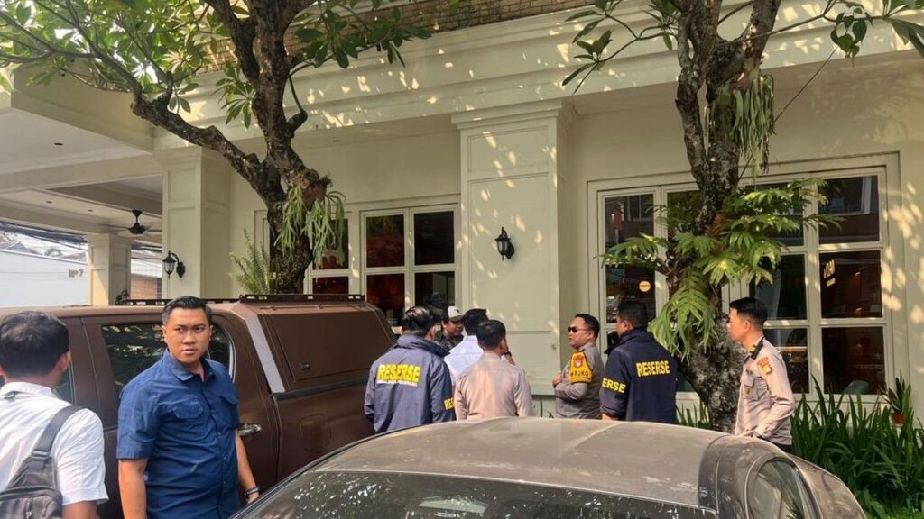 Polisi Geledah Kafe di Cipete Terkait Kasus Dugaan Korupsi