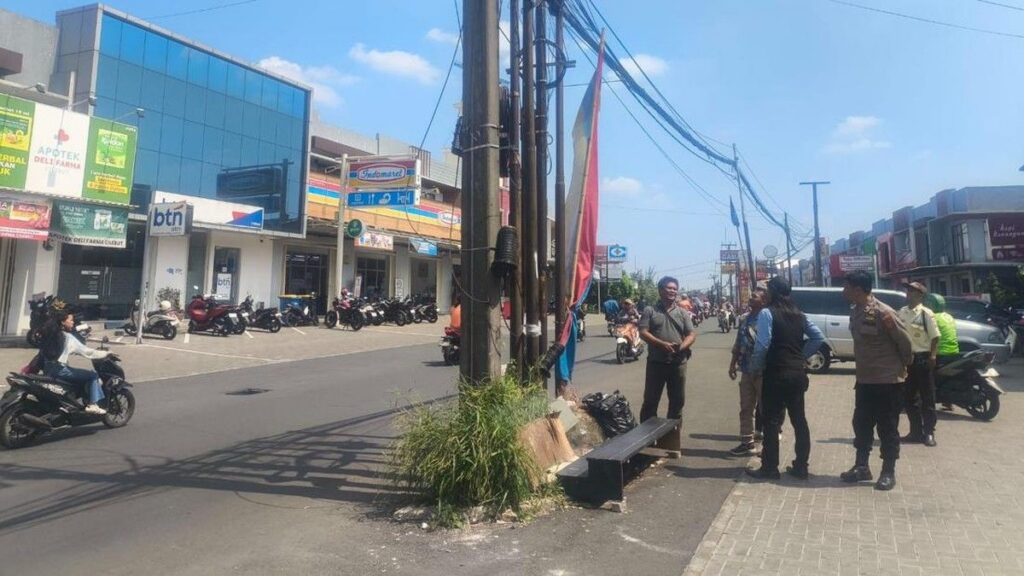 Teknisi Internet Tersengat Listrik Saat Pasang Kabel di Sukaraja