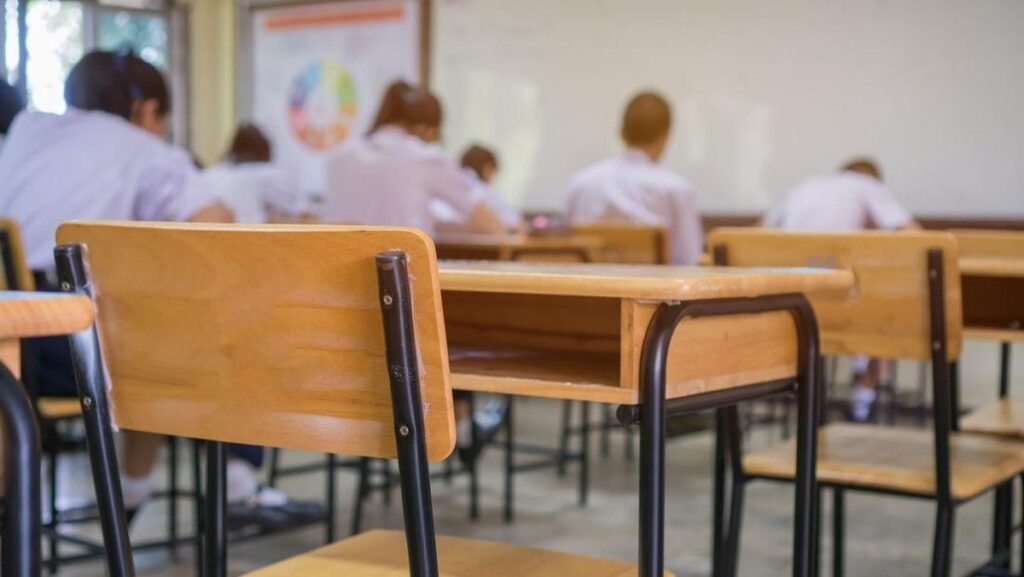 Kemendikdasmen Terbitkan Aturan Pembatasan Penggunaan Gawai di Sekolah