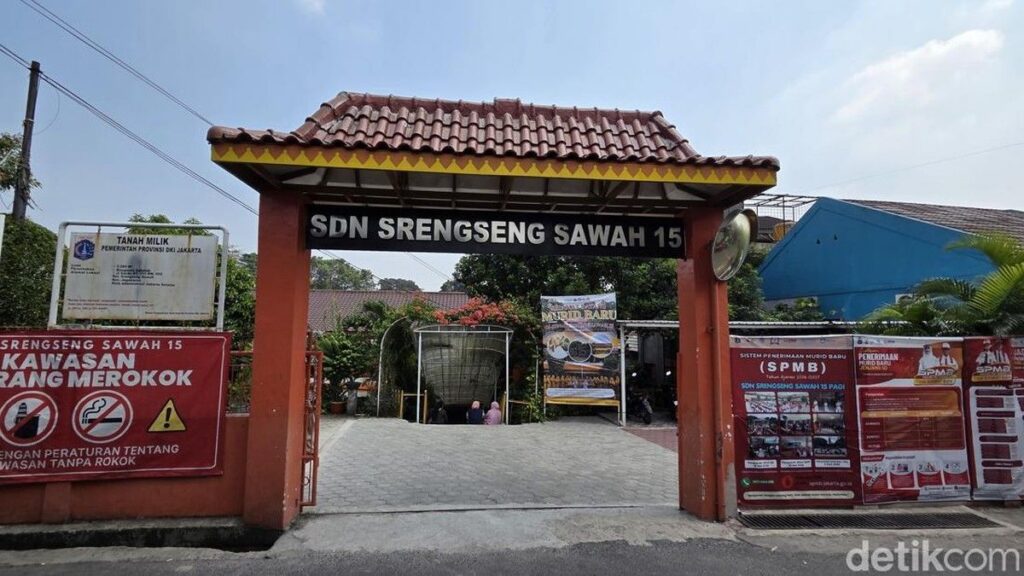 Polisi Tangkap Orang Tua Murid Pengirim Teror Bom di SDN Srengseng Sawah 15