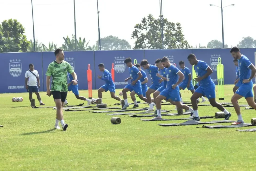 Persib Bandung Bersiap Hadapi Arema FC pada Laga Perdana Piala Presiden 2026