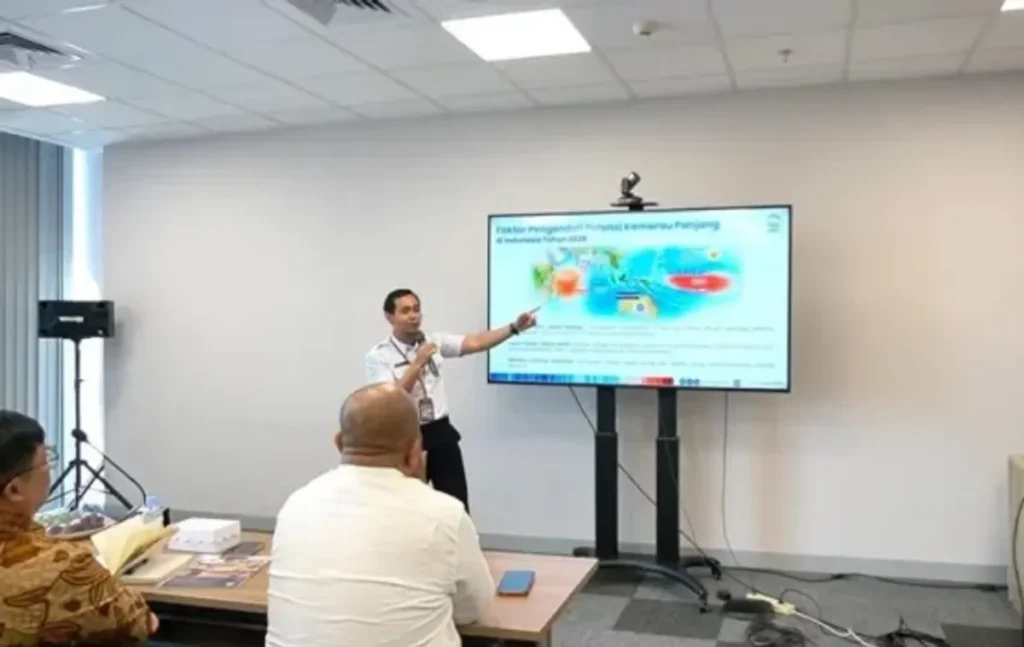 BMKG Ungkap Penyebab Angin Kencang Melanda Sejumlah Wilayah Indonesia