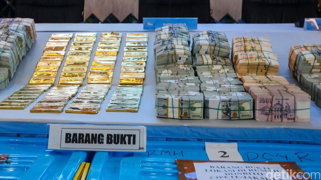 Polda Metro Jaya Pastikan Emas dan Dolar Mantan Jampidsus Asli