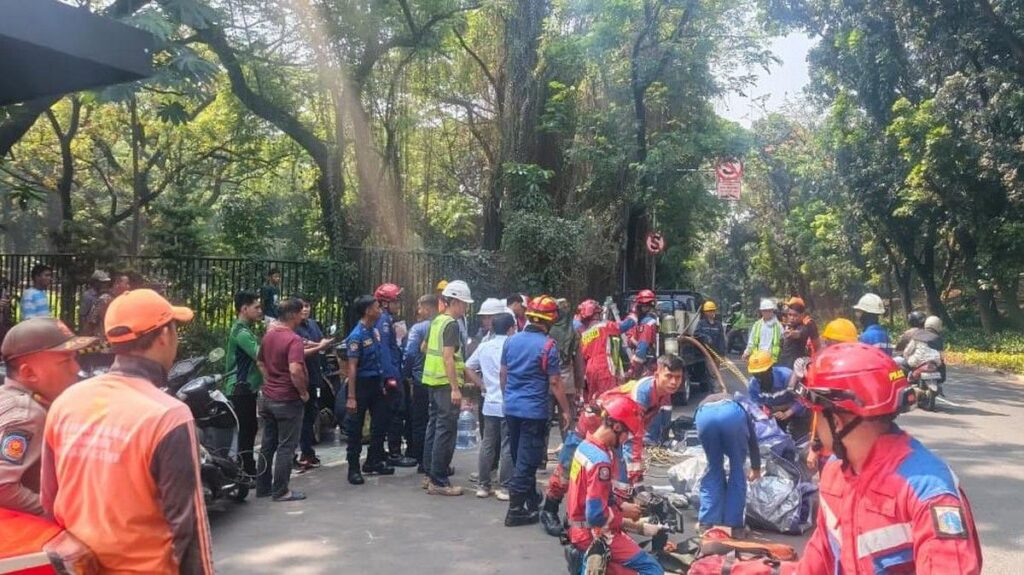 Tiga Pekerja Gorong-Gorong Tewas di Cipayung Diduga Hirup Gas
