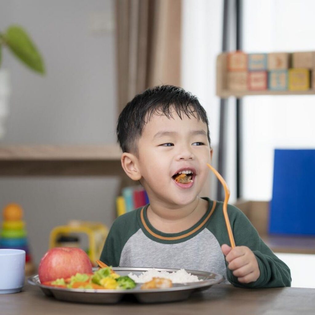 Bahaya Mengancam Anak Jika Menggunakan Jajan Sebagai Hadiah Makan