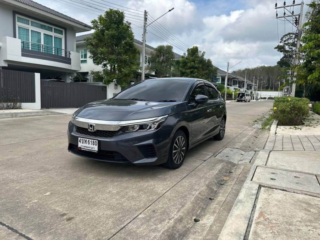 Spesifikasi dan Harga Honda City E 2018 Bekas yang Stabil