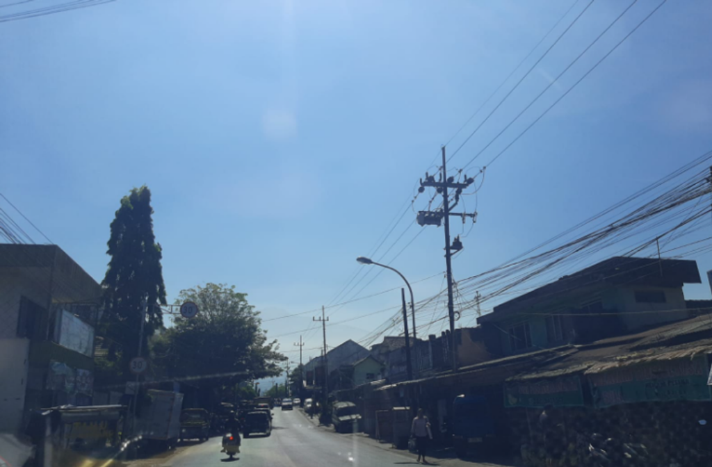 BMKG Prakirakan Suhu Surabaya Capai 33 Derajat Celsius Jumat Ini