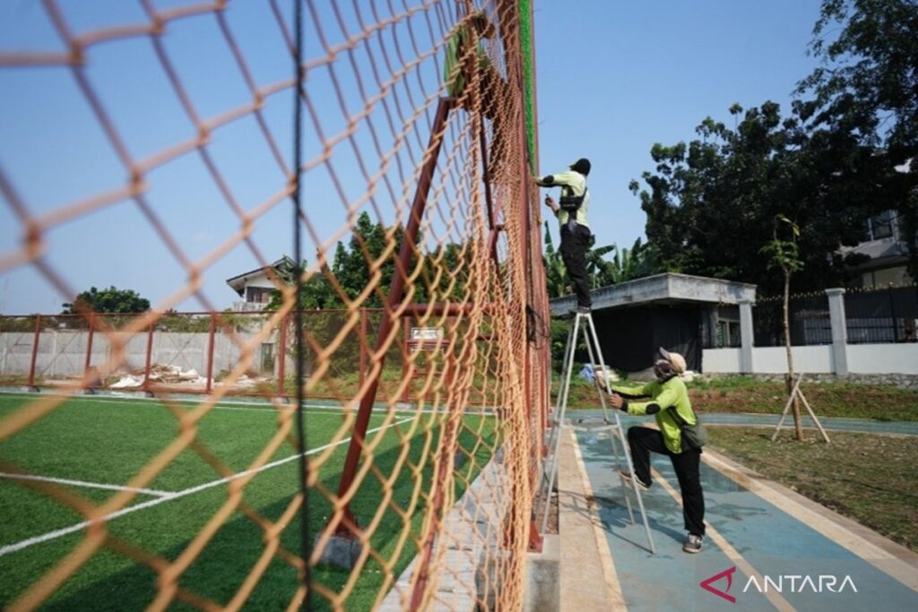 Pemkot Jakarta Barat Tata Lapangan Maroedja Jelang Piala Wali Kota