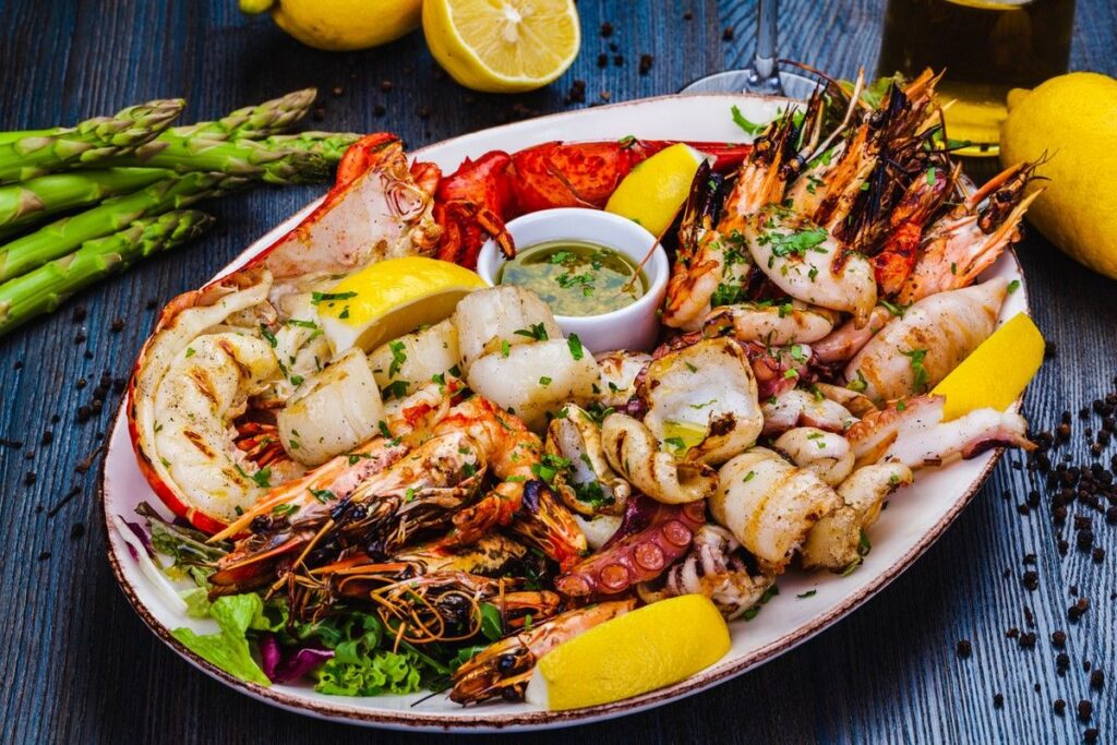 Restoran Seafood di Singapura Rugi Rp8 Juta Akibat Bukti Bayar Palsu