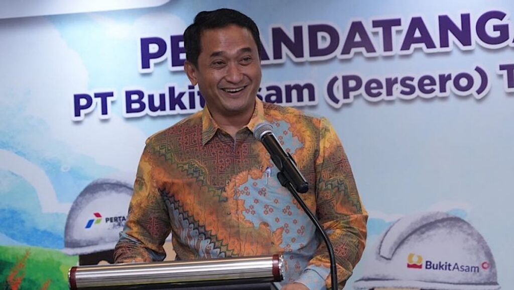PT Bukit Asam Gandeng Pertamina NRE Kembangkan PLTS di Area Operasional