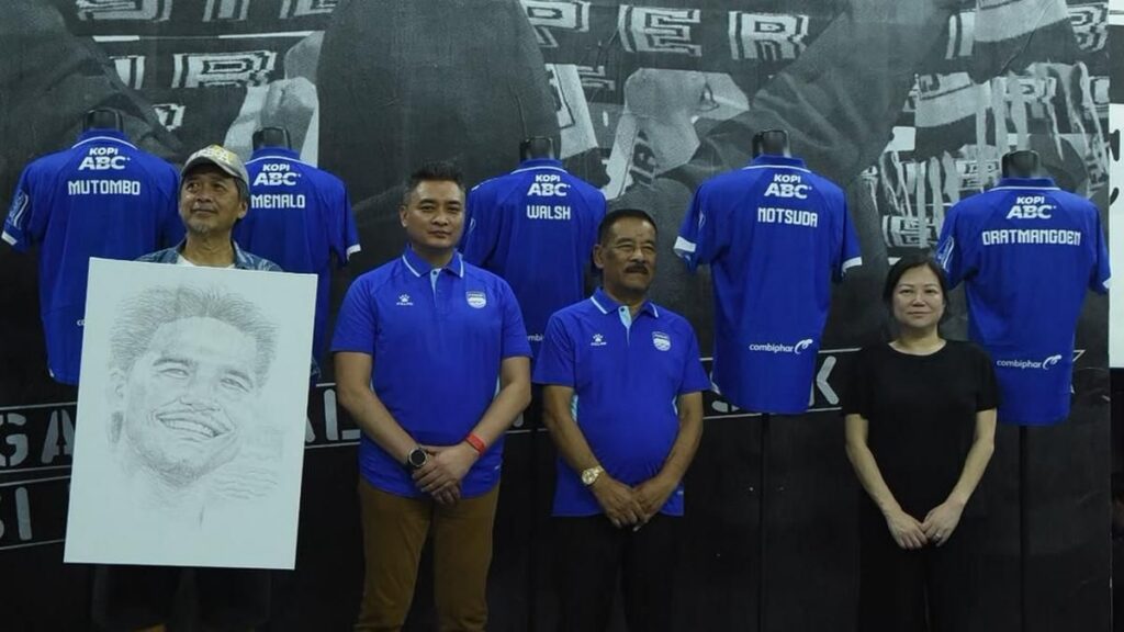 Persib Bandung Kenalkan Dua Pemain Baru Lewat Kegiatan Seni