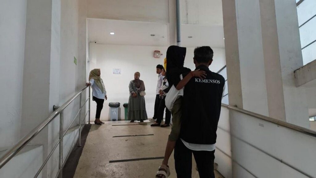 Kemensos Dampingi Anak Disabilitas yang Kerap Hirup Bau BBM di Sukabumi