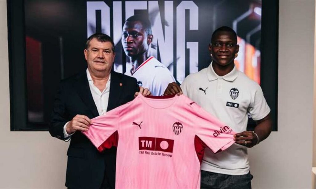 Valencia Resmi Rekrut Aliou Dieng dari Al Ahly hingga 2028