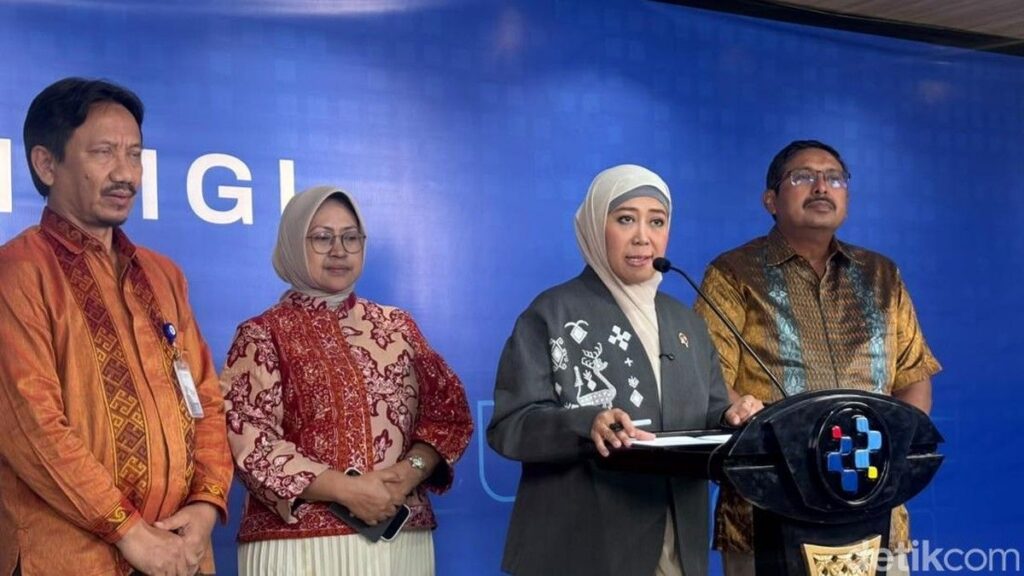 Komdigi Siapkan Lelang Frekuensi 900 MHz dan Kajian 3,5 GHz