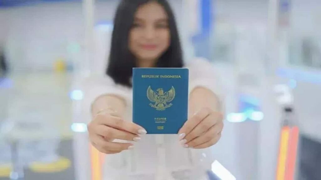 Imigrasi Batam Melayani 99 Pemohon Paspor Simpatik di ULP Harbourbay