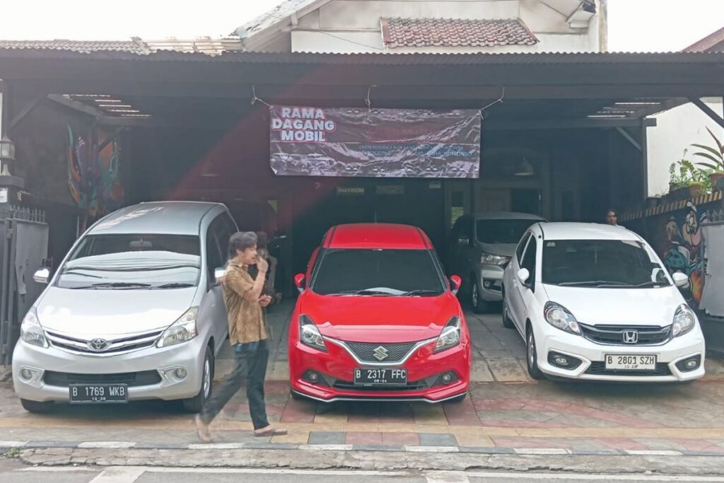 Daihatsu Xenia 2015 Bekas Jadi Pilihan Menarik Mobil Keluarga Terjangkau