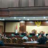 Staf HRD BlueRay Siapkan 13 Amplop untuk Pejabat Bea Cukai