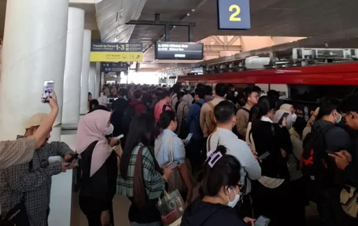 LRT Jabodebek Kembali Normal Usai Gangguan Sarana di Stasiun Cawang