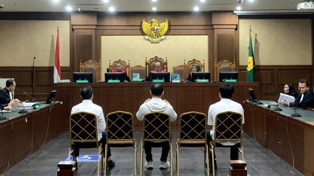 Hakim Vonis Tiga Pimpinan Blueray Cargo Kasus Suap Bea Cukai