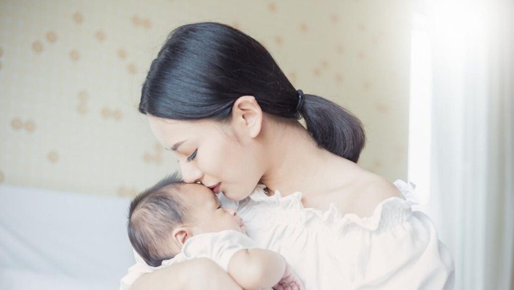 Musik Klasik Bikin Bayi Cerdas Mitos atau Fakta?