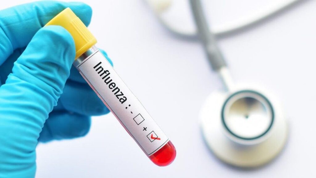 Hong Kong Alami Musim Flu dan Lonjakan Kasus COVID-19