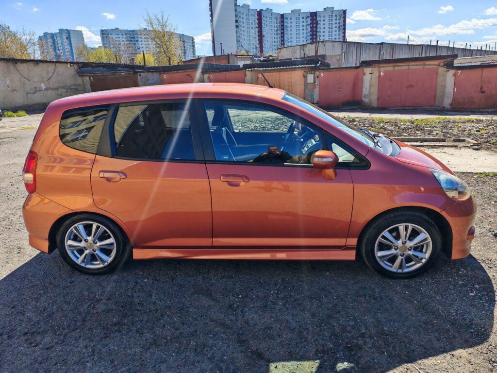 Harga Honda Jazz Bekas Lengkap Beserta Spesifikasi dan Kelebihannya