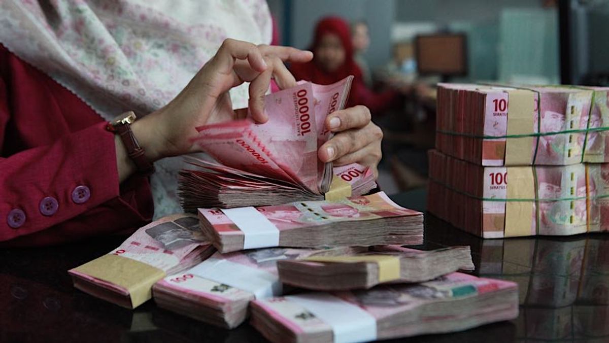 Rupiah Melemah ke Rp17.968 per Dolar AS pada Juli Berjalan