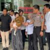 Polda Jambi Kembalikan Bayi Terjual ke Ibu Kandung