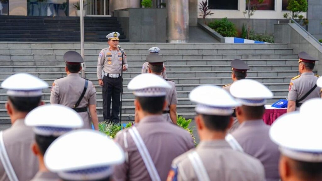 Kakorlantas Polri Lantik Pejabat Baru dan Tekankan Filosofi Singkong