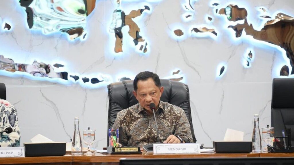 Mendagri Instruksikan Pemda Percepat Program Bedah Rumah BSPS 2026