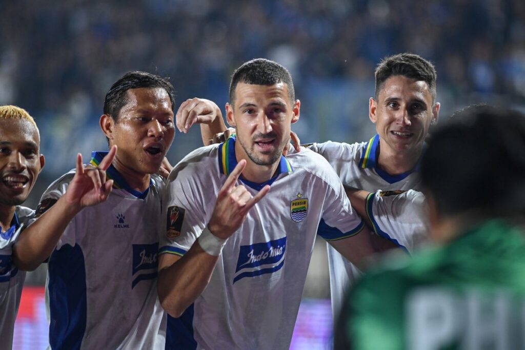 Balsa Sekulic Cetak Gol Perdana dan Bawa Persib Tekuk DPMM FC