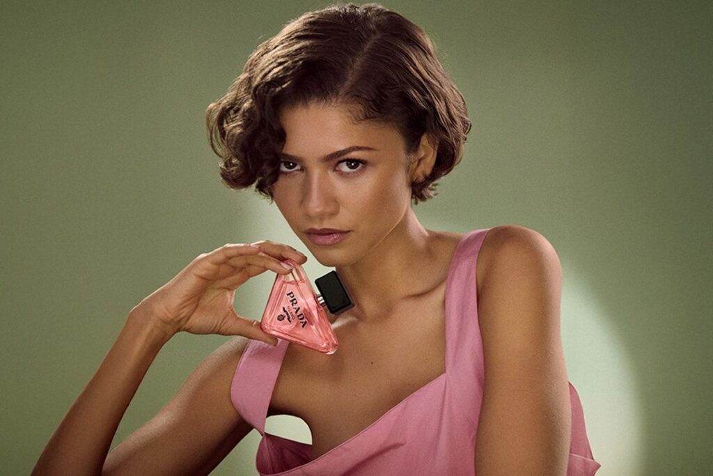 Prada Beauty Tunjuk Zendaya Jadi Duta Global Parfum Paradoxe