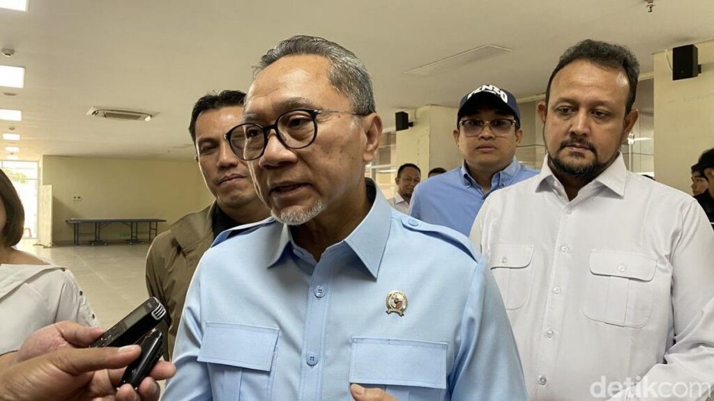 Zulkifli Hasan Bantah Pengadaan Kipas Angin KDKMP Senilai Rp1,8 Triliun