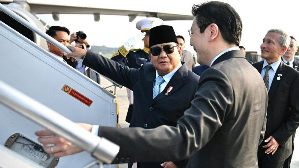 Presiden Prabowo Subianto Antar Langsung PM Singapura Lawrence Wong ke Pesawat
