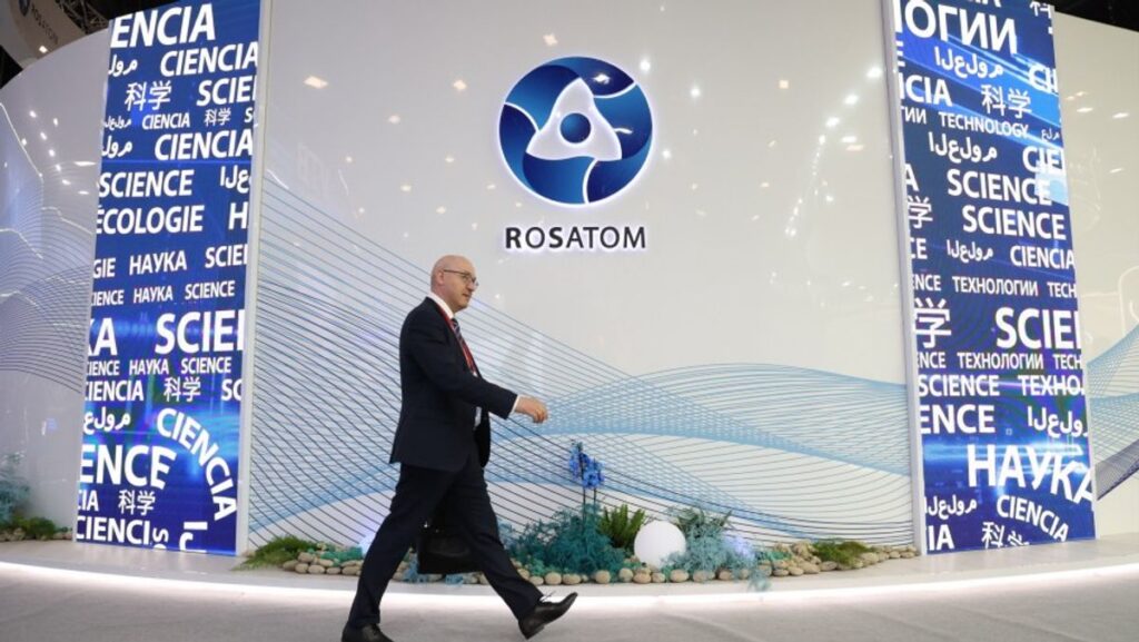 Bapeten dan Rosatom Bahas Regulasi PLTN Terapung di Indonesia