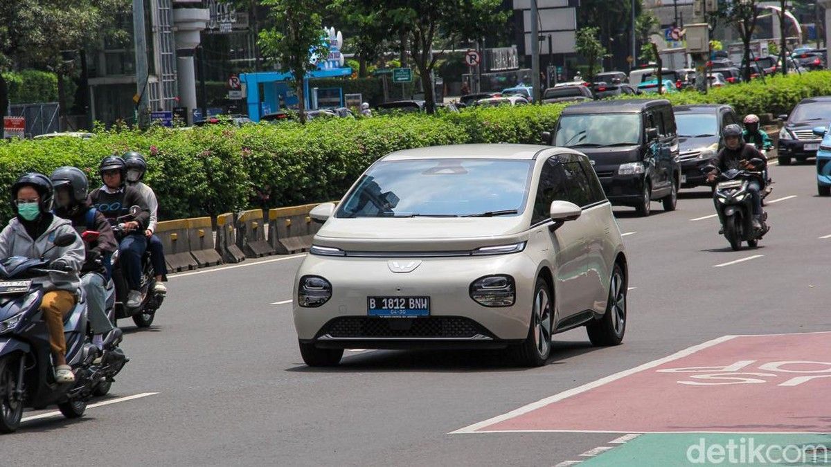 Ketimpangan Pajak Kendaraan Listrik Jakarta Tembus Rp2 Triliun