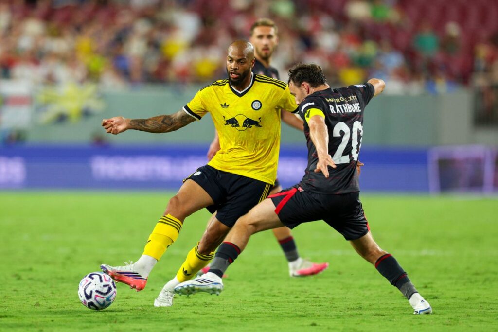 Leeds United Hadapi Sunderland dalam Laga Prabursa Musim di New Jersey