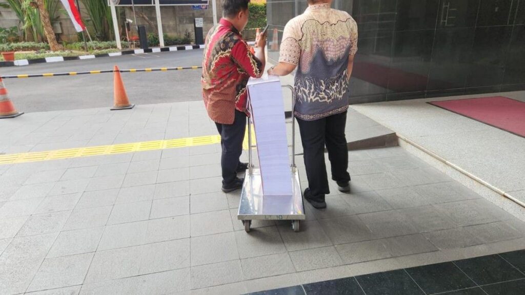KPK Limpahkan Berkas Perkara Yaqut Cholil Qoumas ke PN Pusat