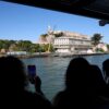 Kapal Pengangkut 19 Orang Tenggelam di Dekat Pulau Alcatraz