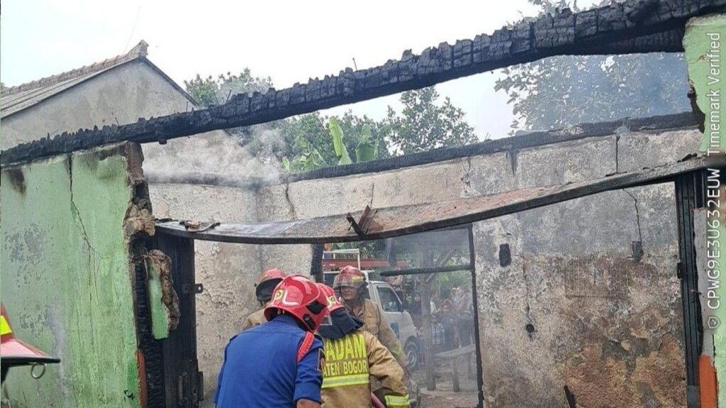 Kompor Gas Picu Kebakaran Ruko di Klapanunggal Bogor