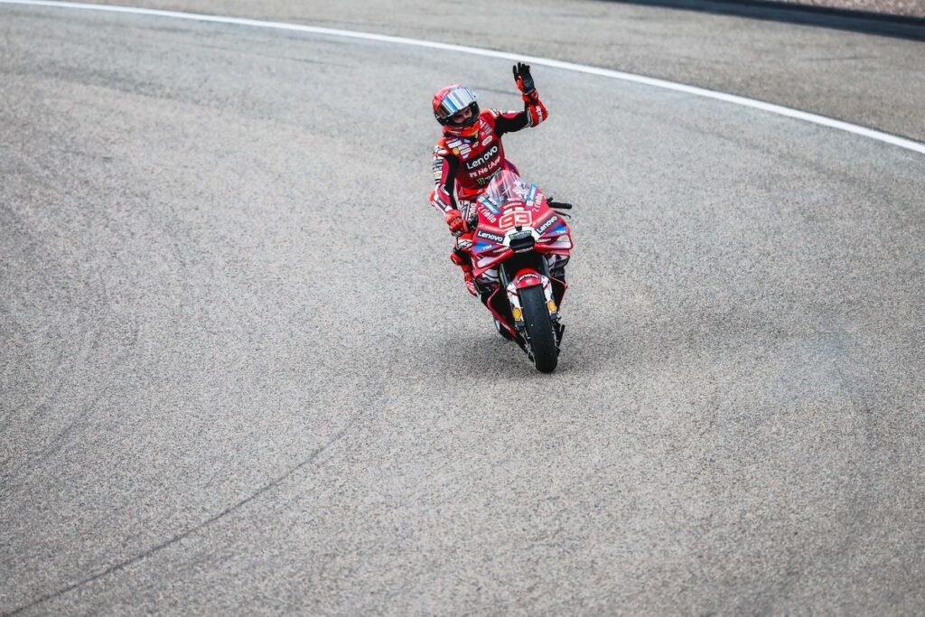 Marc Marquez Menang Dominan di Sachsenring Cetak Rekor Sepuluh Kemenangan