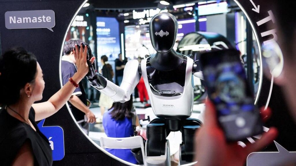 China Kritik AS Larang Impor Robot Humanoid dan Berkaki Empat